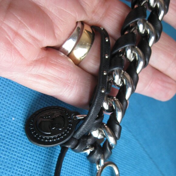EUC Coach Black Leather Silver Chain Cameo Toggle Bracelet - Picture 3 of 9